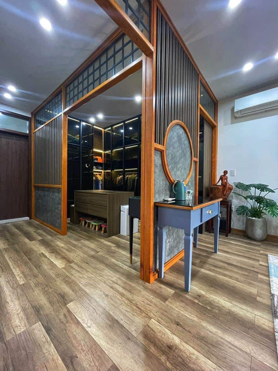 BÁN CĂN HỘ LIỀN KỀ TẠI VINHOMES MARINA